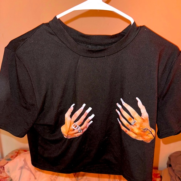 Crop top - Picture 1 of 2